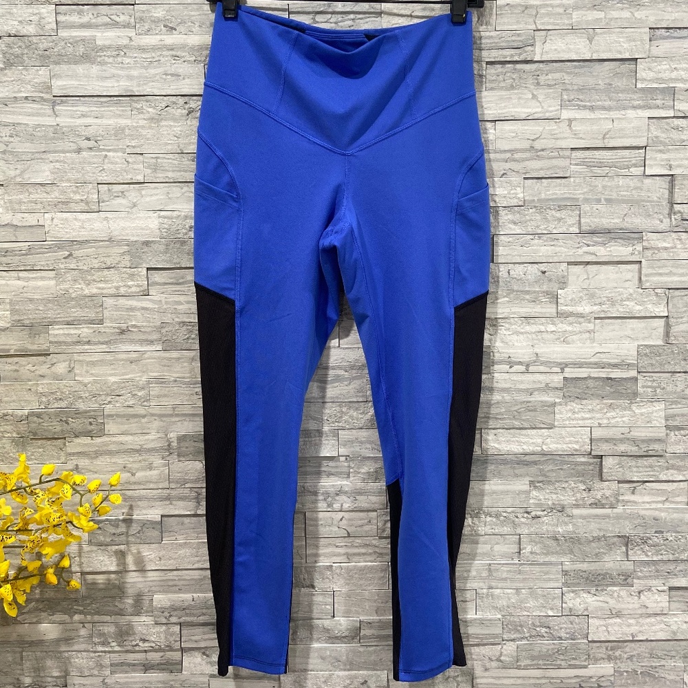 NWT The North Face Train Leggings